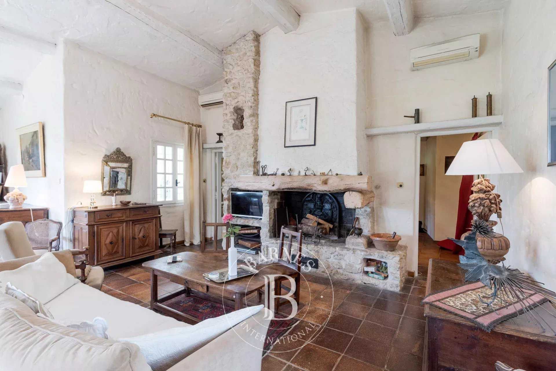 Vence  - Villa 7 Pièces 6 Chambres