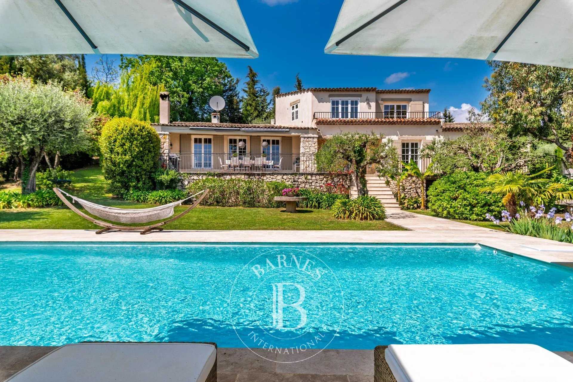 Roquefort-les-Pins  - Villa 7 Pi&egrave;ces 5 Chambres