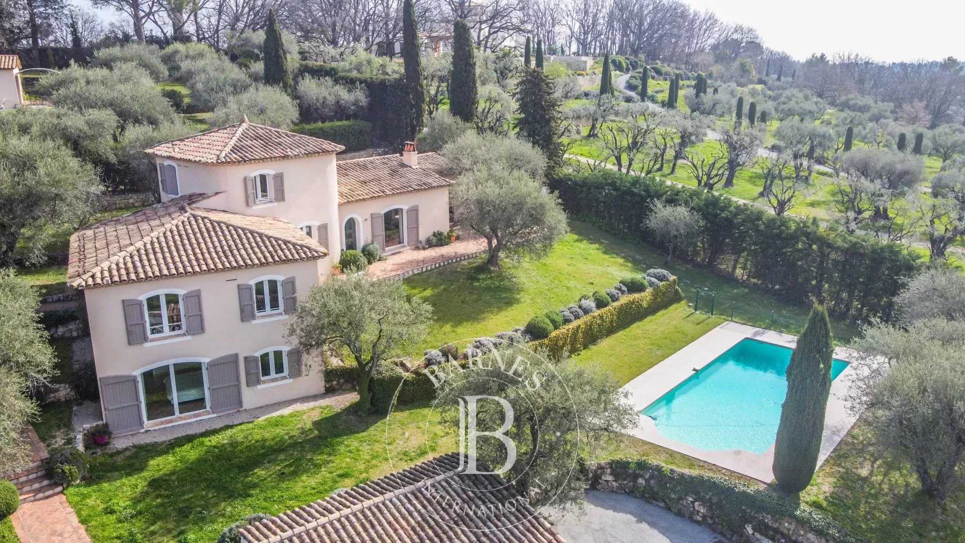 Châteauneuf-Grasse  - House 5 Bedrooms