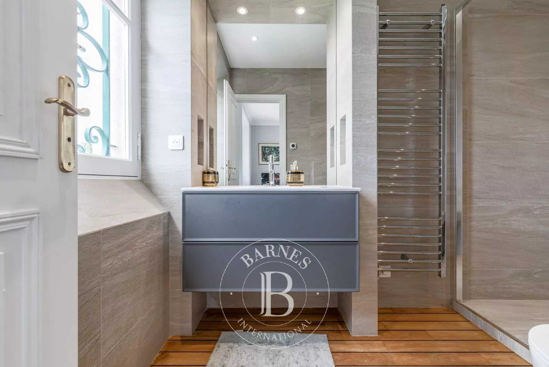 Mougins  - Villa 6 Bedrooms