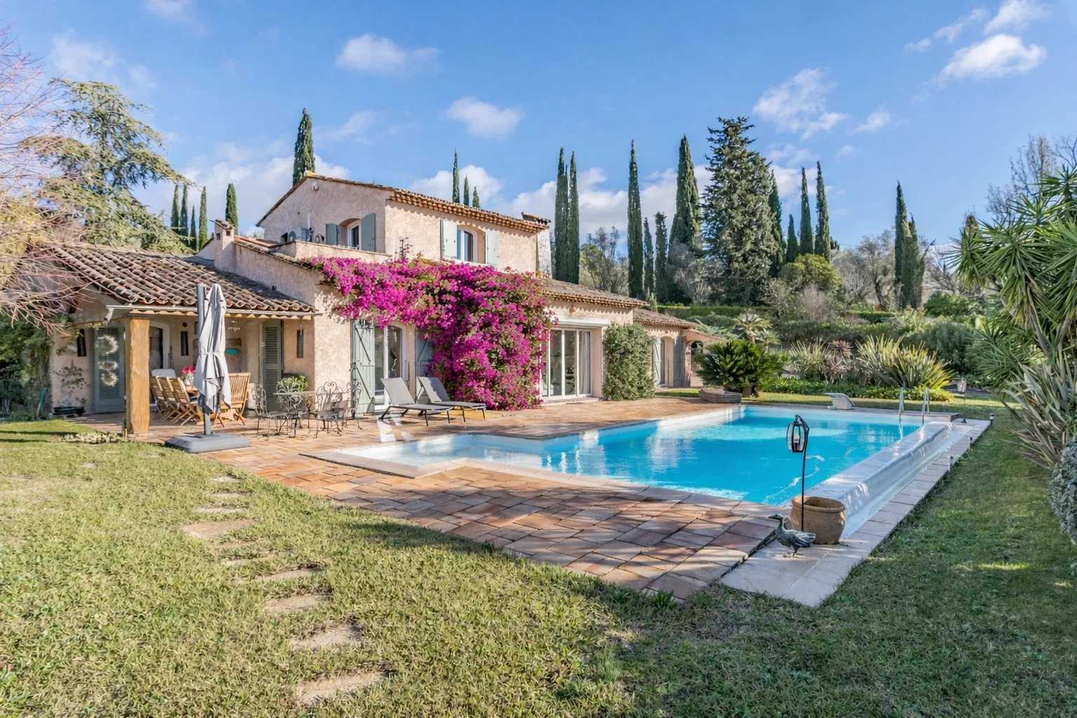 Grasse  - Maison 5 Pi&egrave;ces 4 Chambres