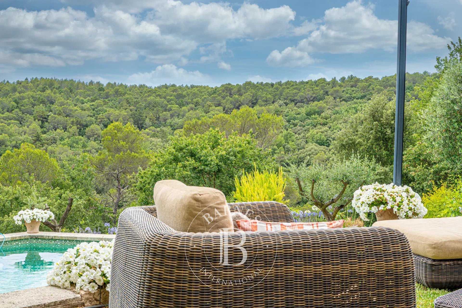 Valbonne  - Villa 5 Bedrooms