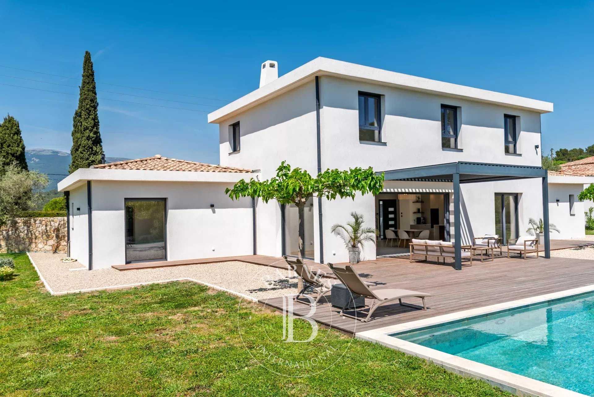 Roquefort-les-Pins  - Villa 7 Pi&egrave;ces 5 Chambres