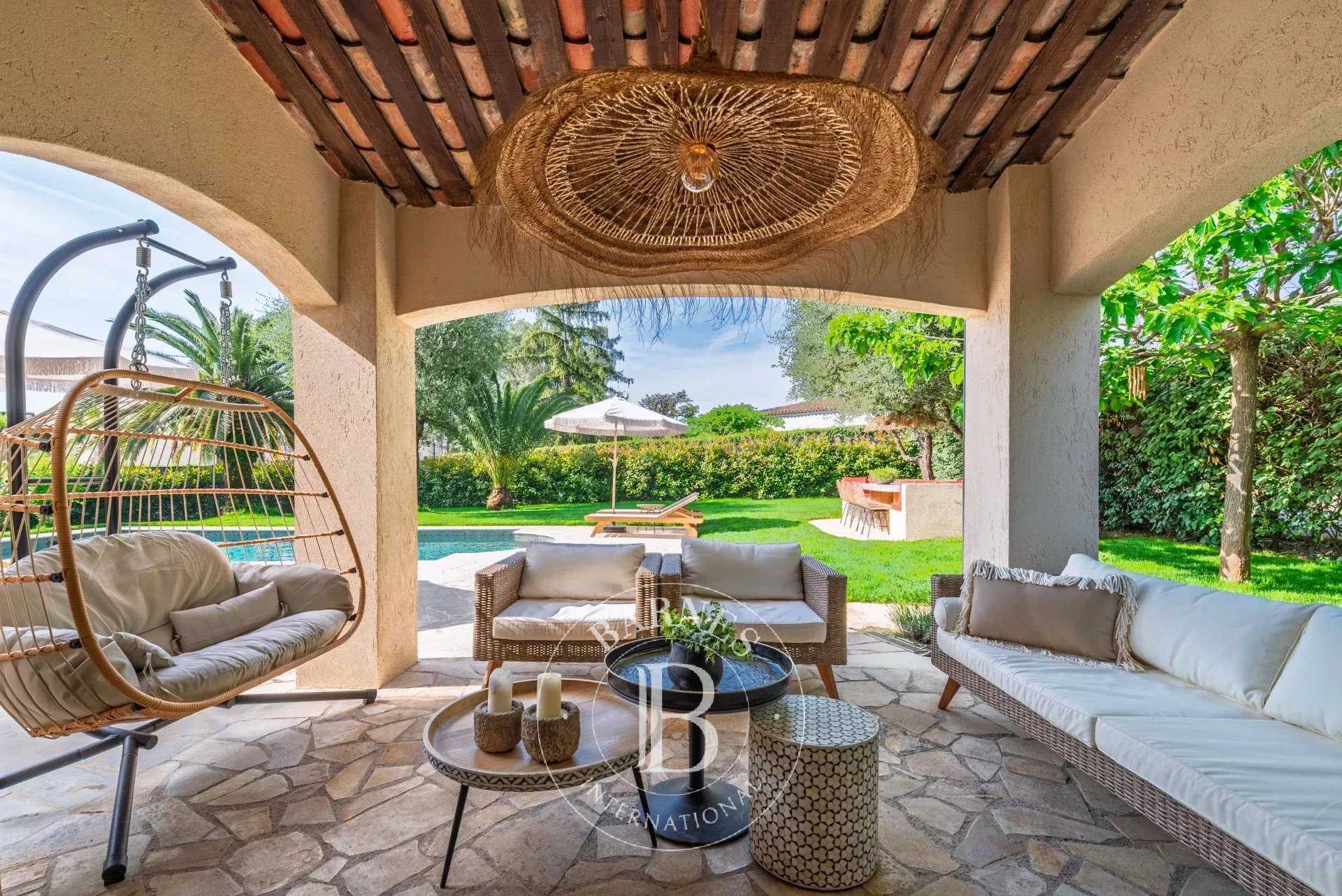 Roquefort-les-Pins  - Villa  4 Chambres