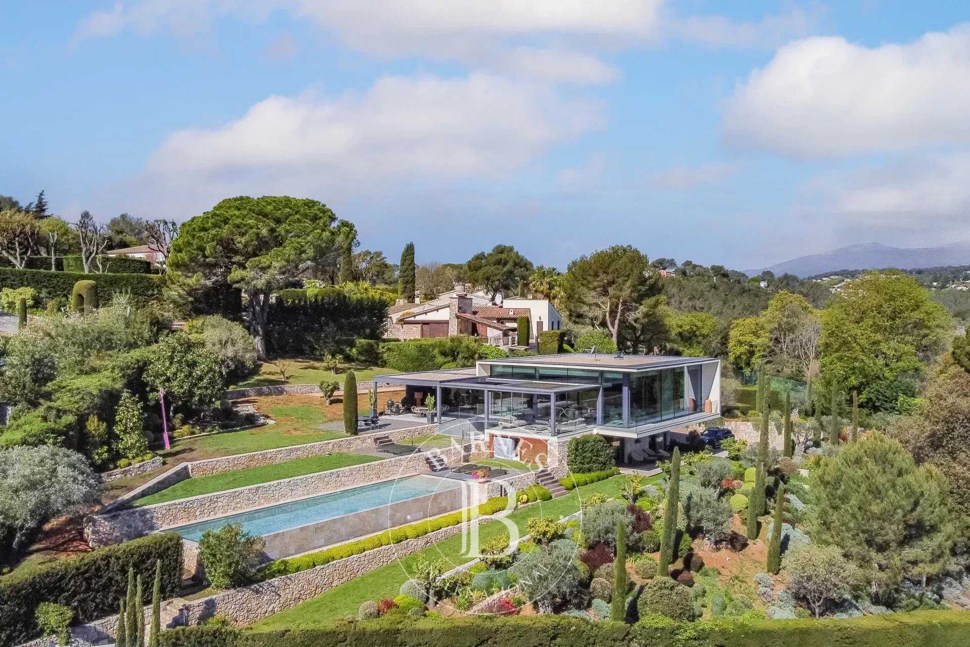Antibes  - Villa 6 Bedrooms