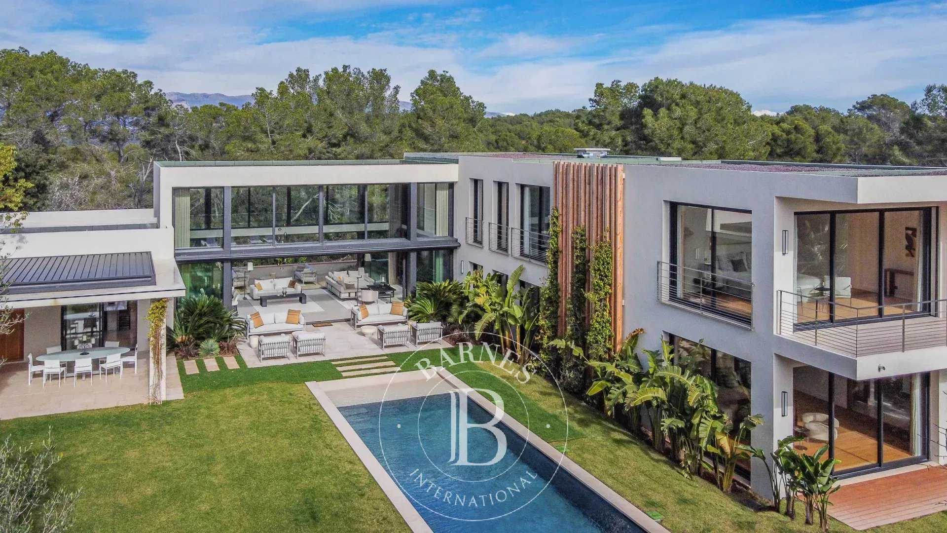 Mougins  - Villa 11 Pièces 5 Chambres