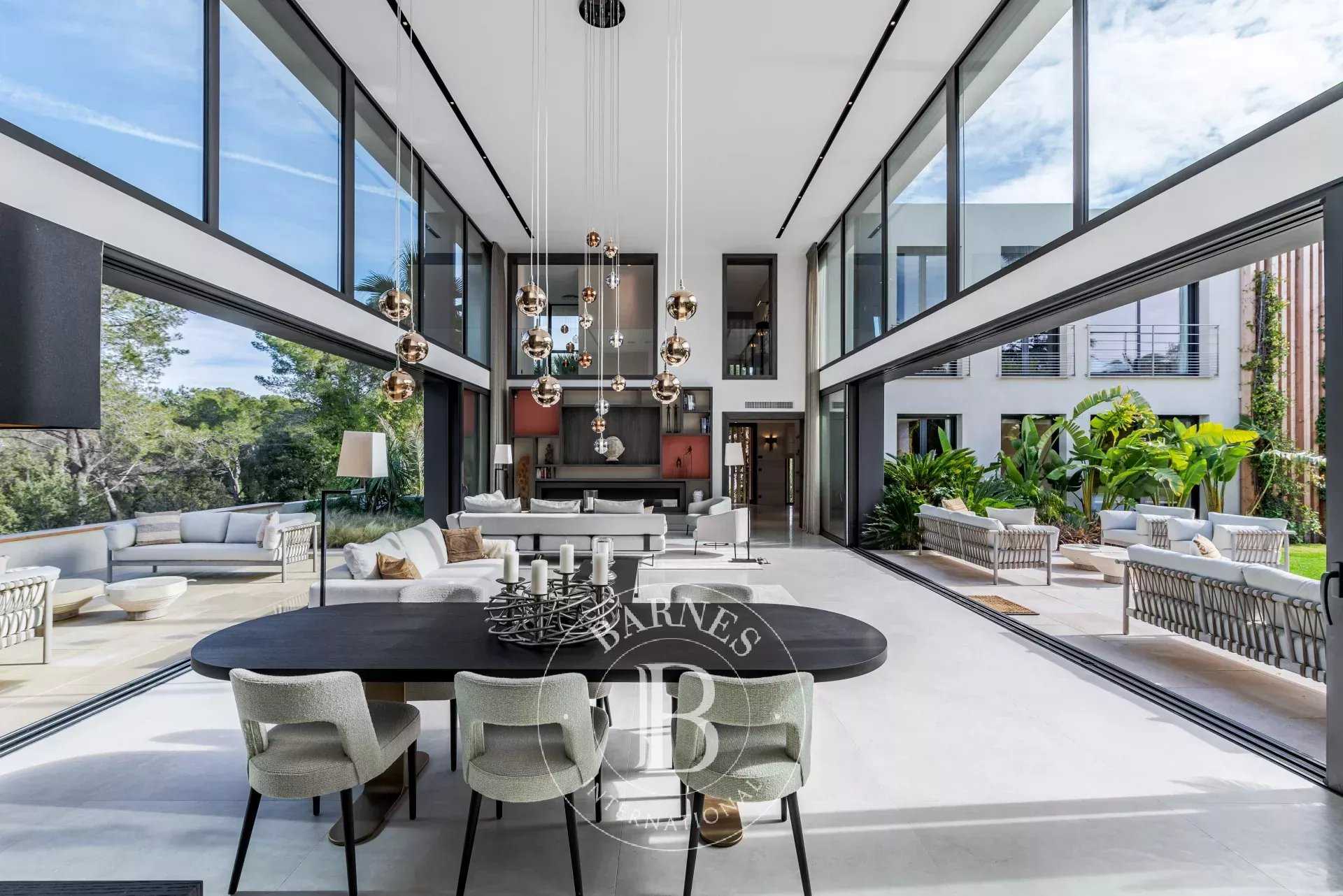 Mougins  - Villa 11 Pièces 5 Chambres