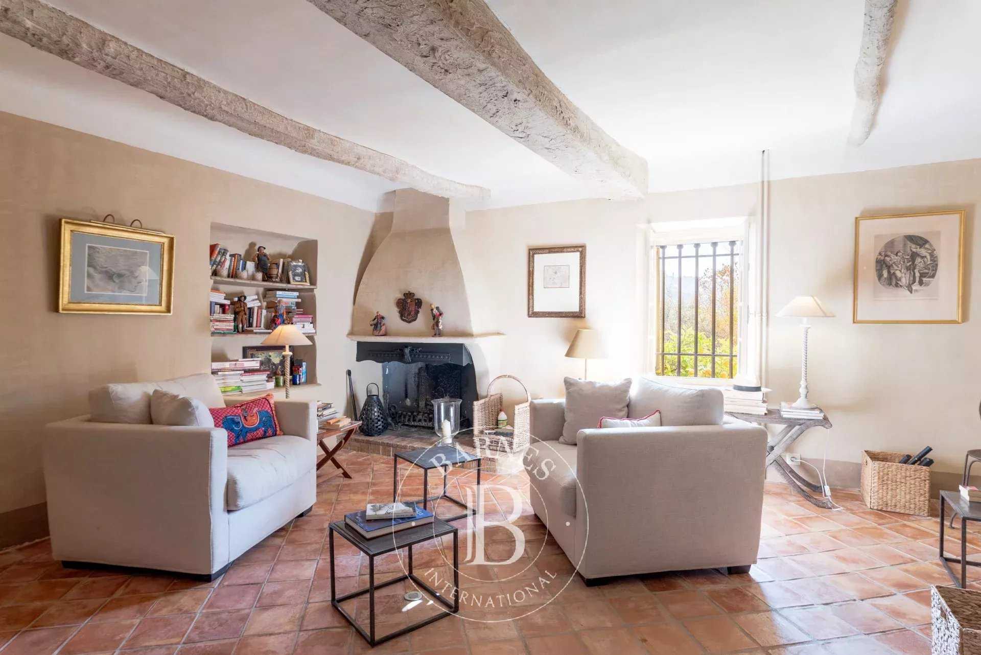 Grasse  - Bastide 5 Pi&egrave;ces 3 Chambres