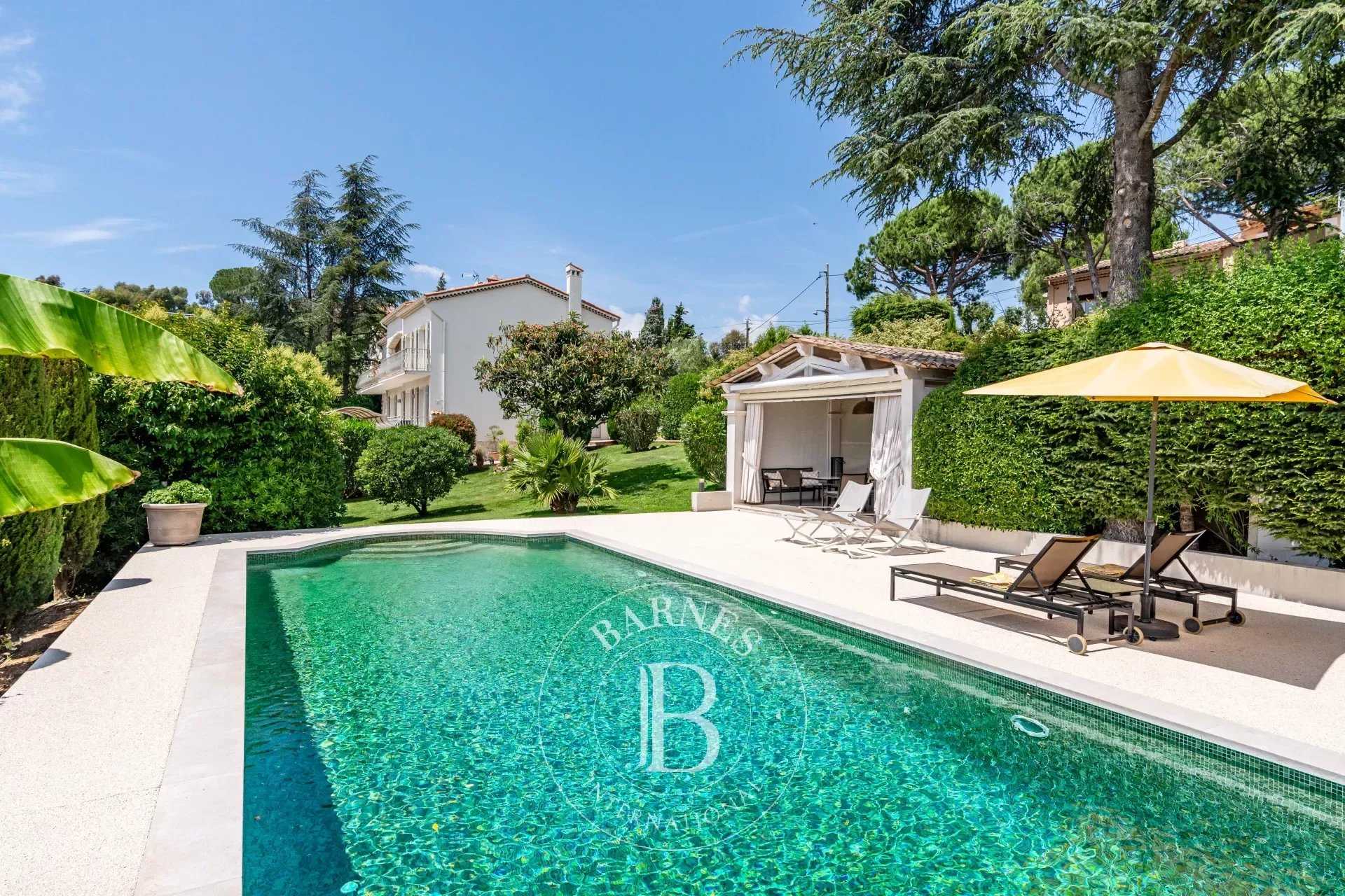 Mougins  - Villa 5 Bedrooms