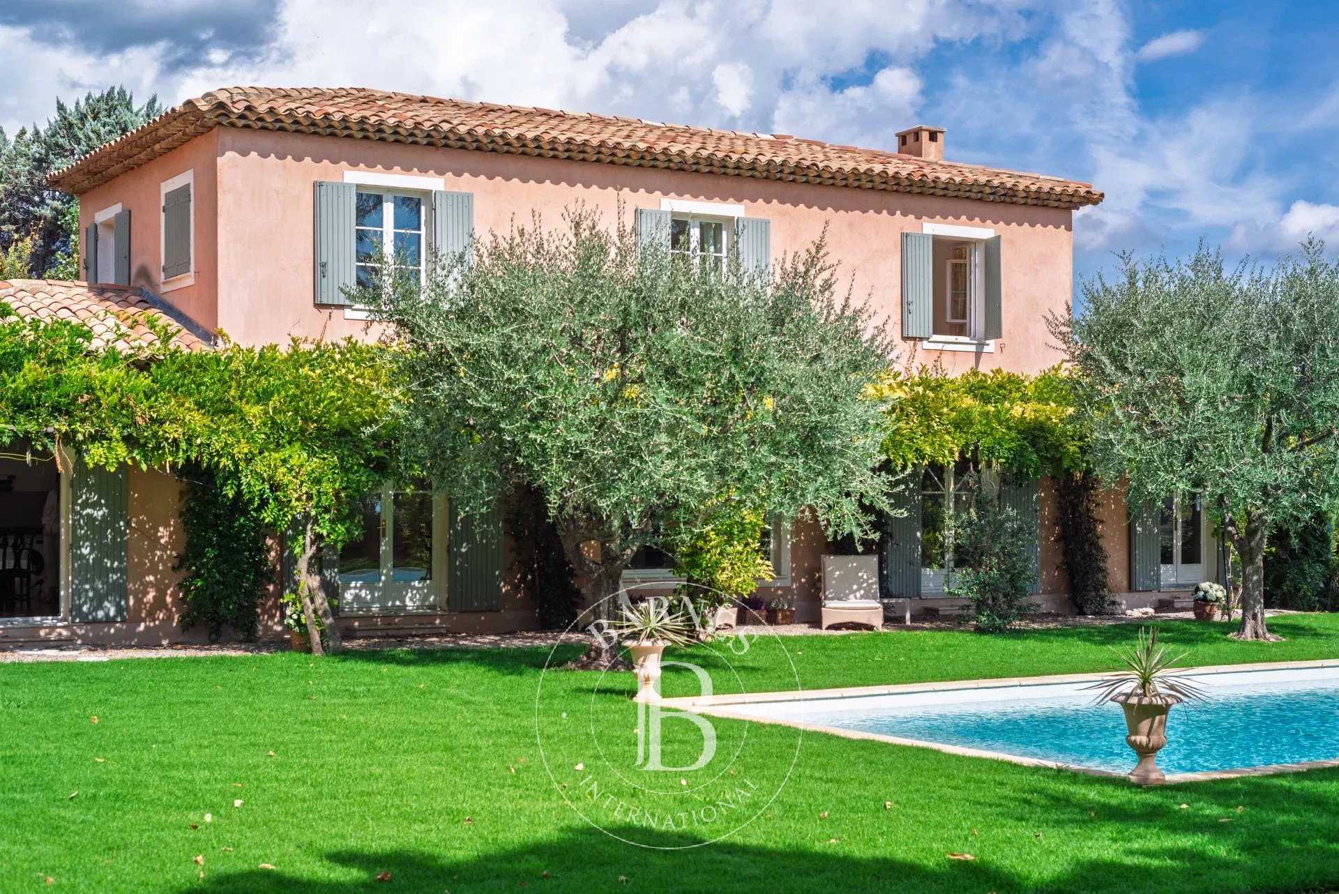 Grasse  - Villa 6 Pièces 4 Chambres