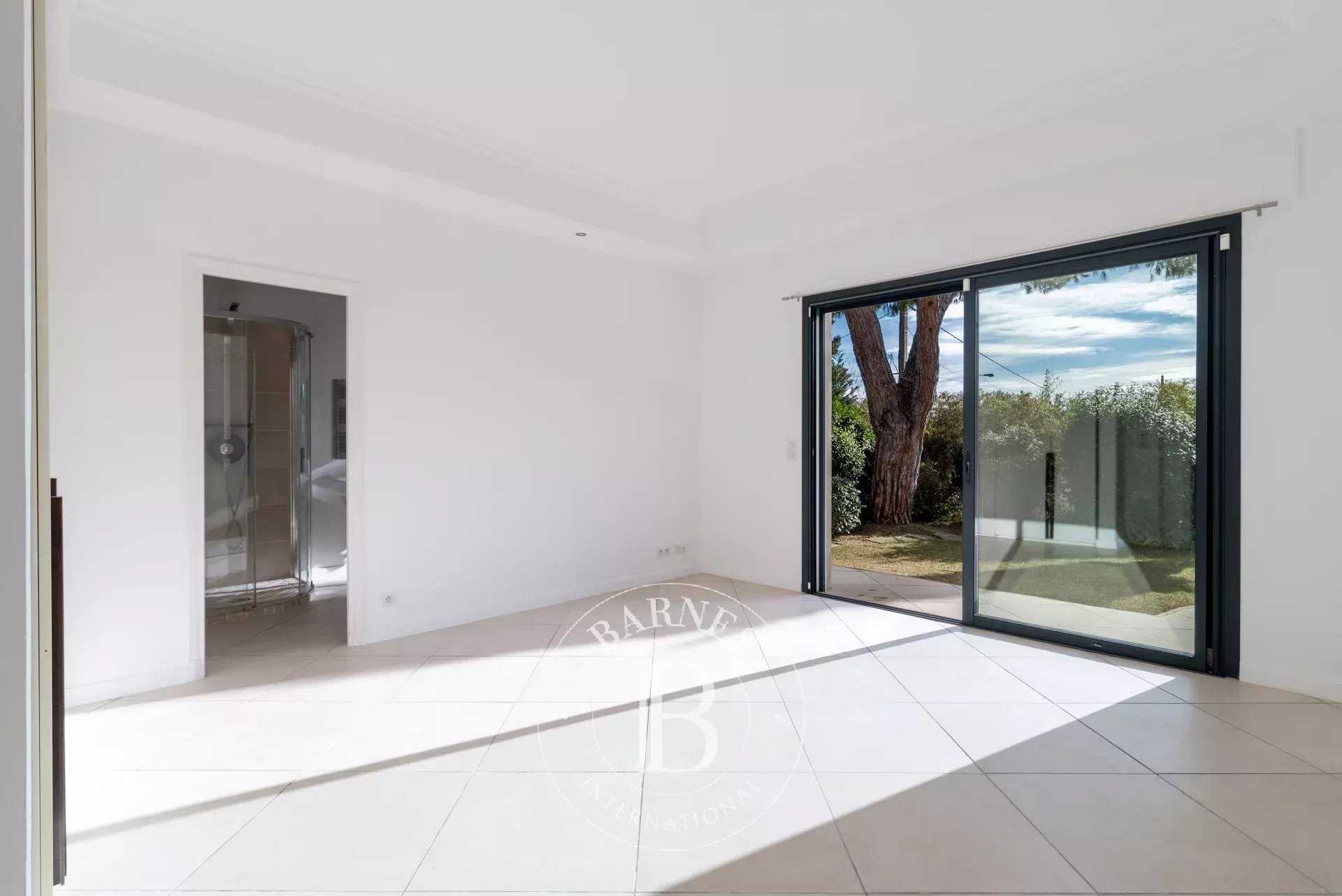 Mougins  - Maison 4 Pi&egrave;ces 3 Chambres