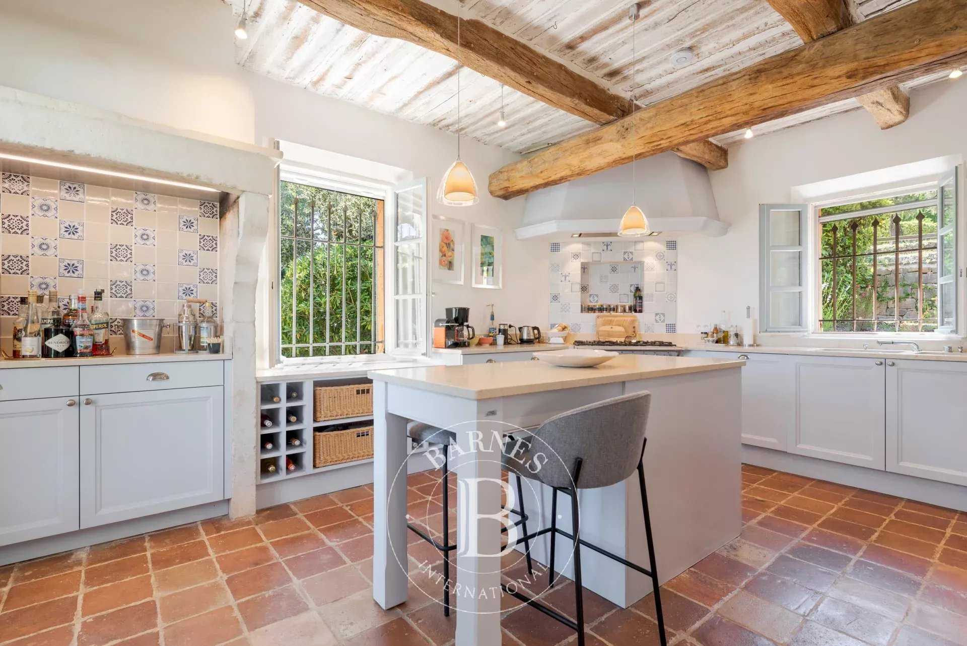 Châteauneuf-Grasse  - Villa  4 Chambres