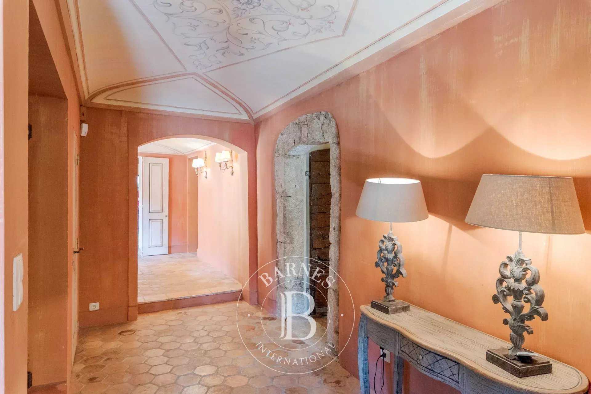 Grasse  - Bastide 5 Pi&egrave;ces 3 Chambres