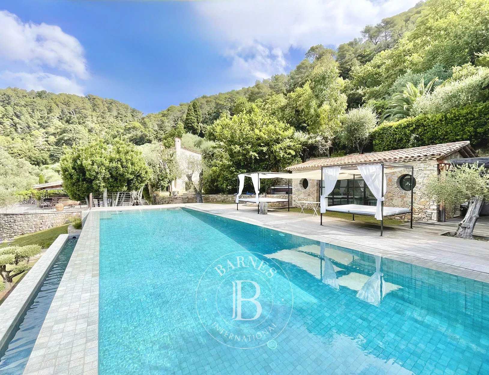 Grasse  - Bastide 7 Pi&egrave;ces 5 Chambres