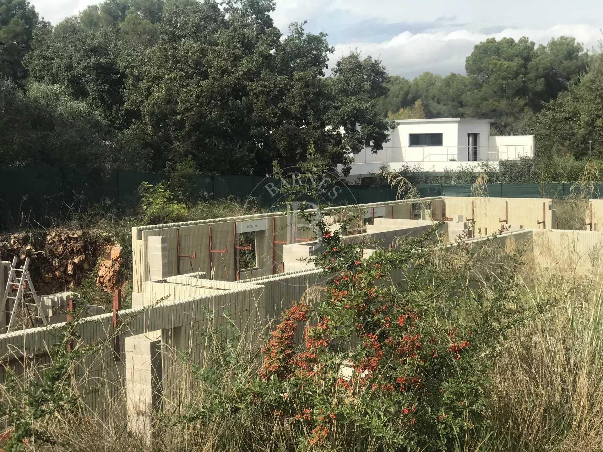 Mouans-Sartoux  - Terrain constructible 