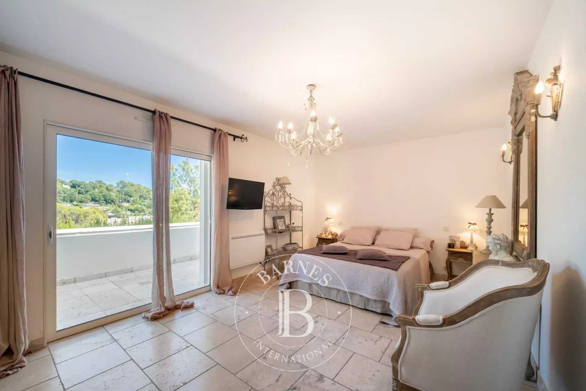 Mougins  - House 5 Bedrooms