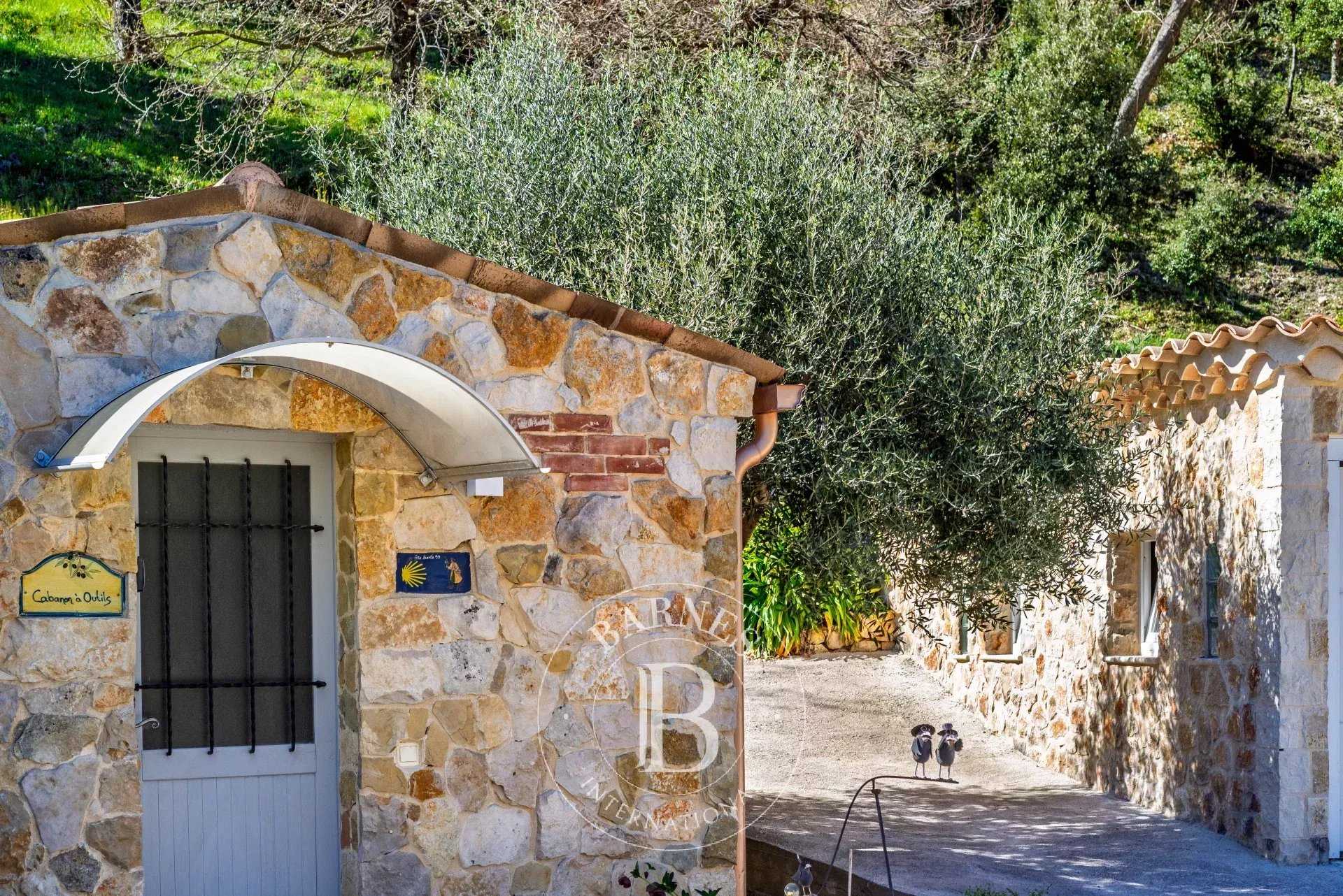 Grasse  - Villa 5 Pi&egrave;ces 4 Chambres