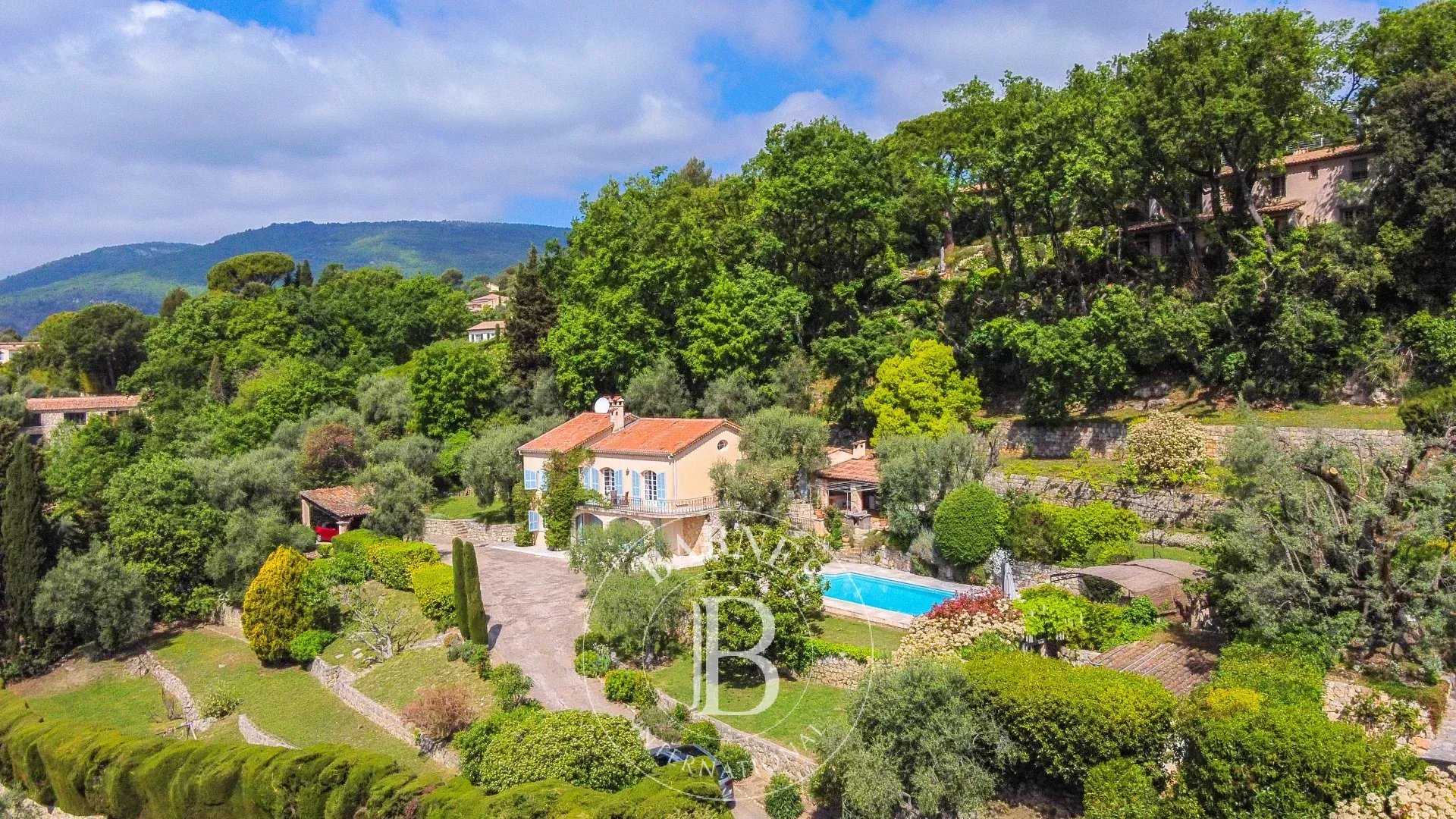 Châteauneuf-Grasse  - Villa 5 Bedrooms