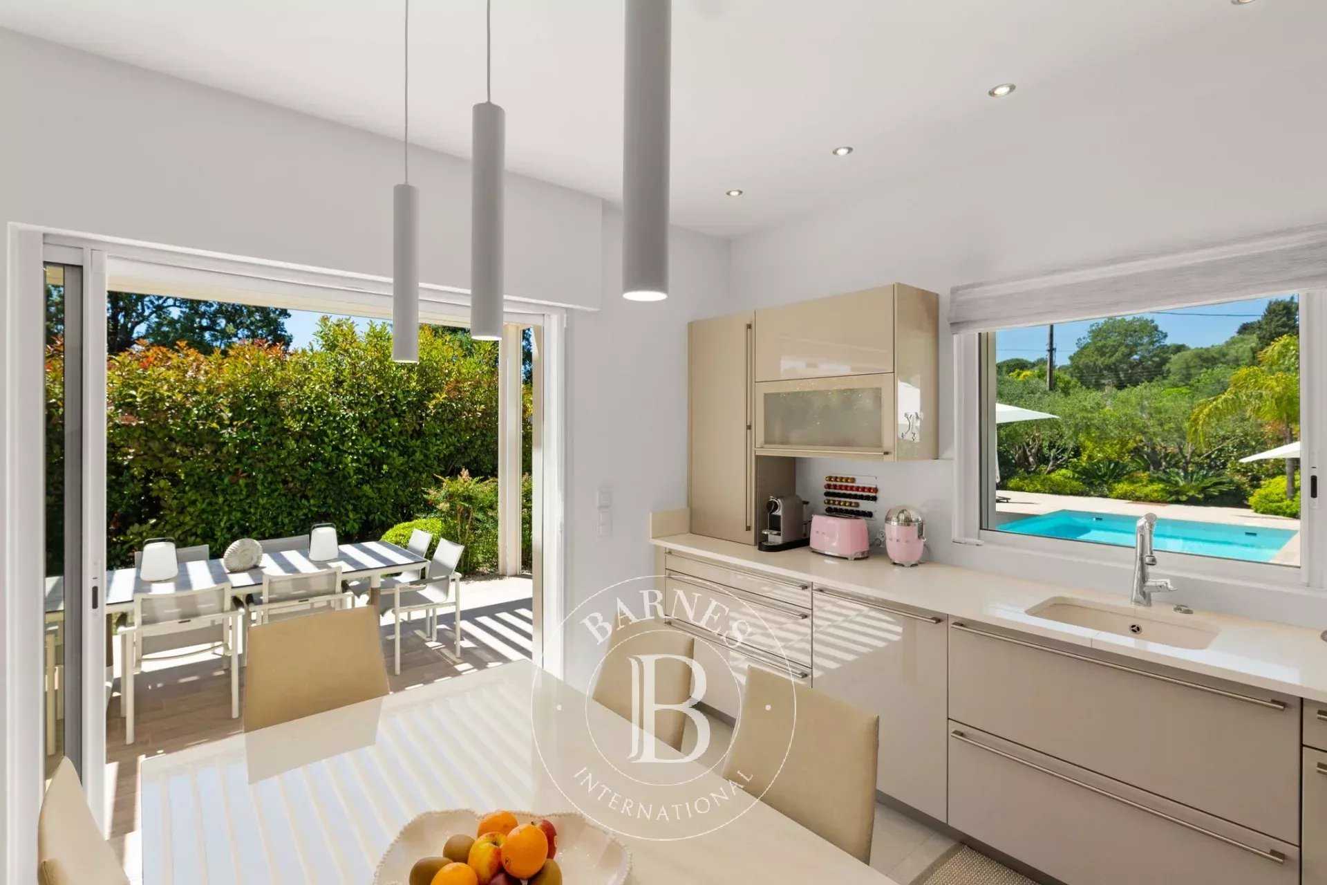 Mougins  - Villa 4 Bedrooms