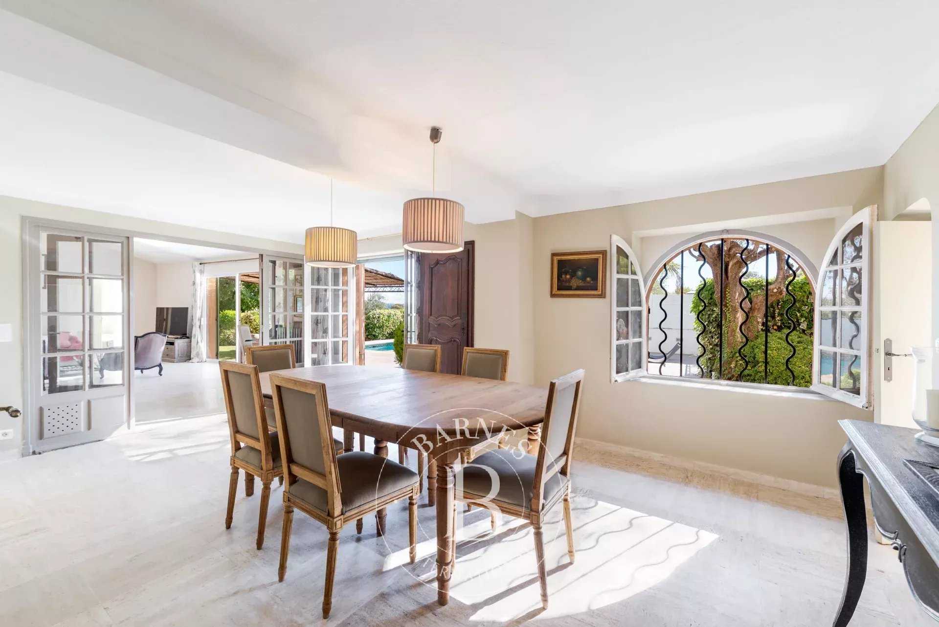 Grasse  - Villa 6 Pièces 4 Chambres