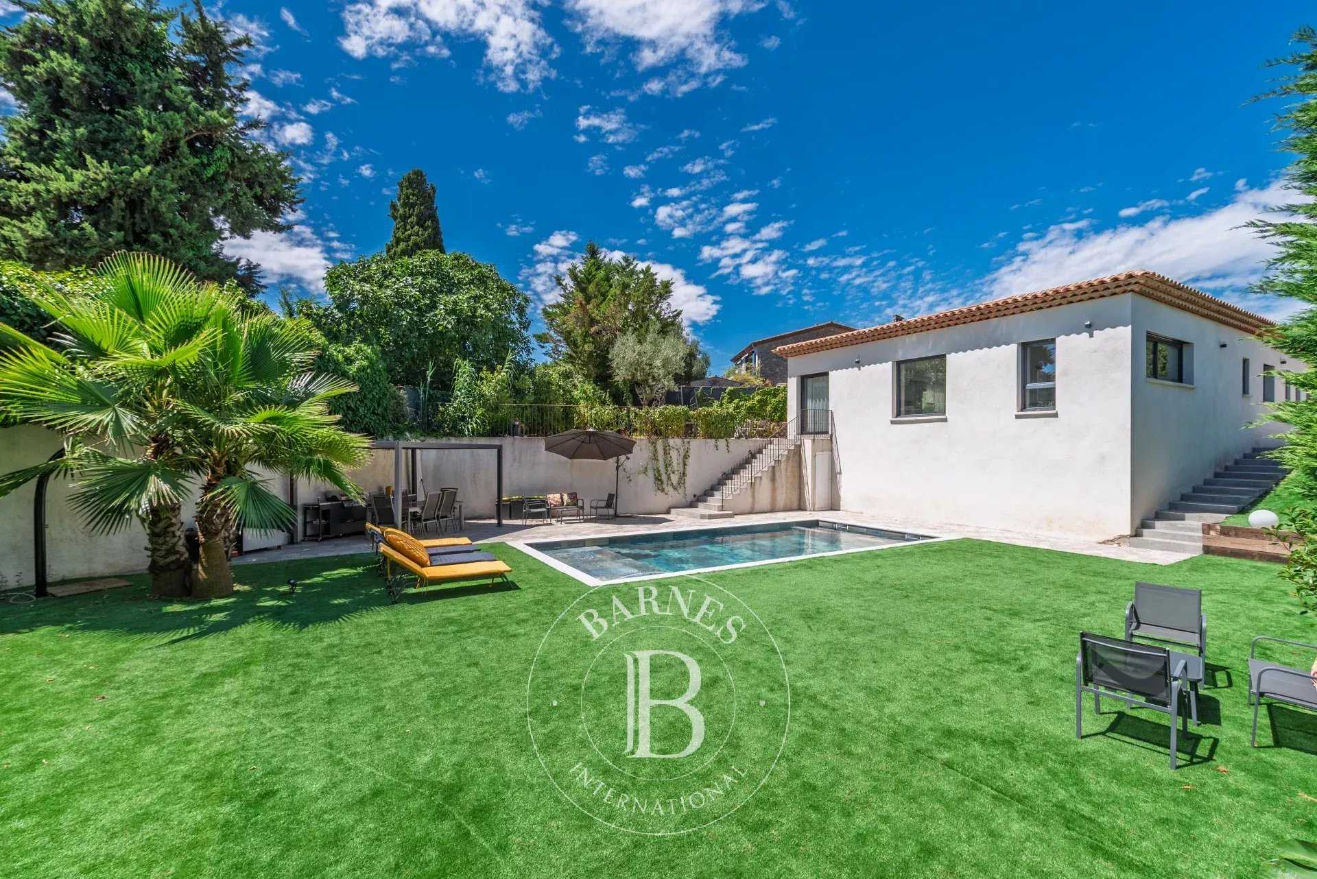 Mougins  - Villa 4 Bedrooms
