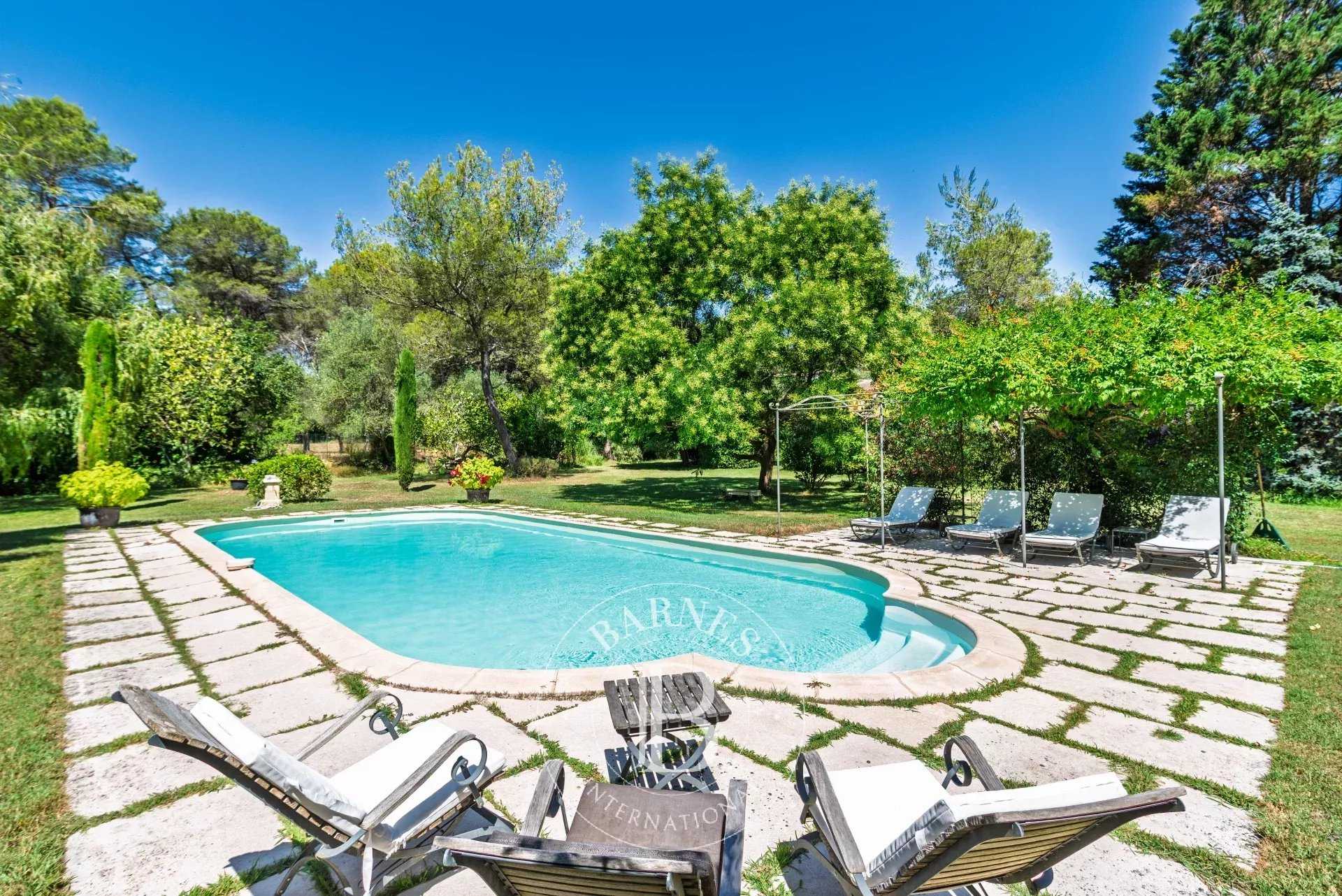 Valbonne  - Villa 3 Bedrooms