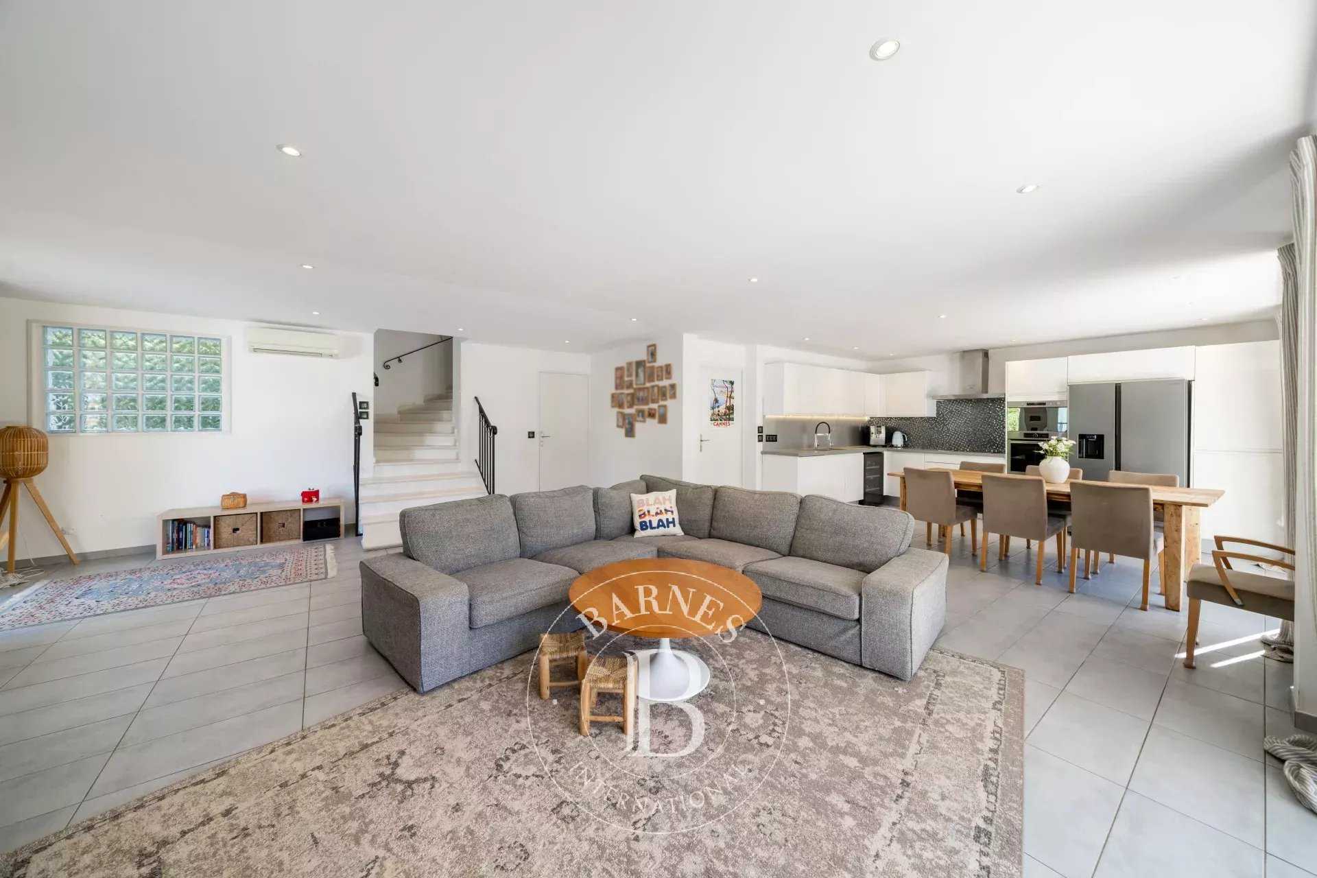 La Roquette-sur-Siagne  - Villa 7 Pièces 5 Chambres