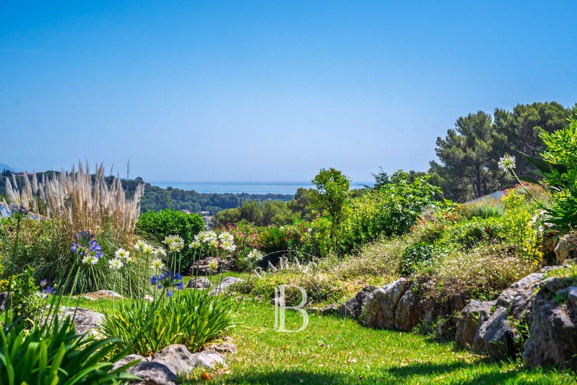 Biot  - Villa 7 Pi&egrave;ces 5 Chambres