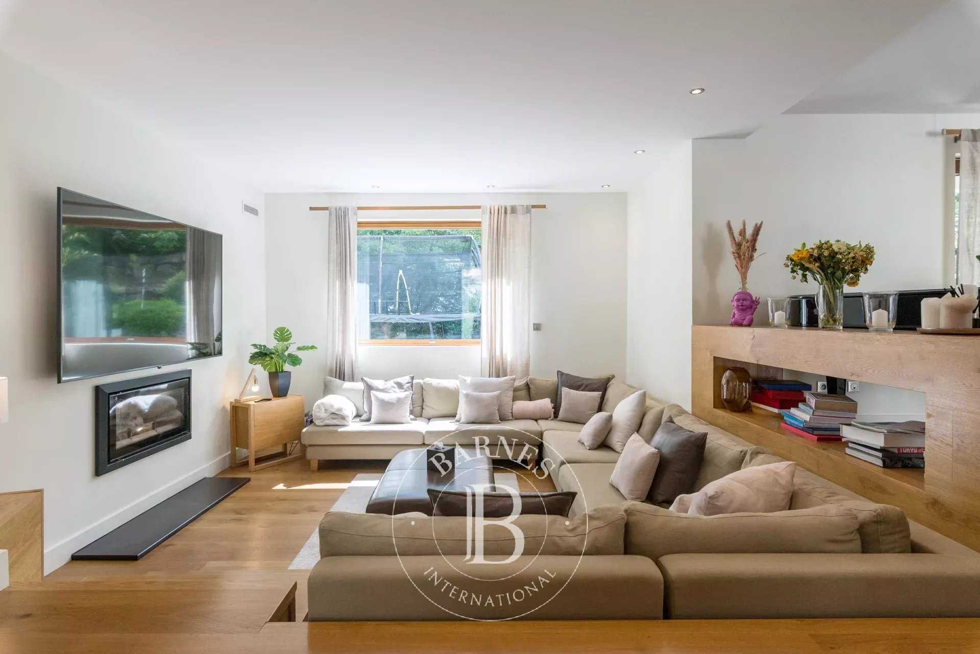 Mougins  - Villa 10 Pi&egrave;ces 7 Chambres