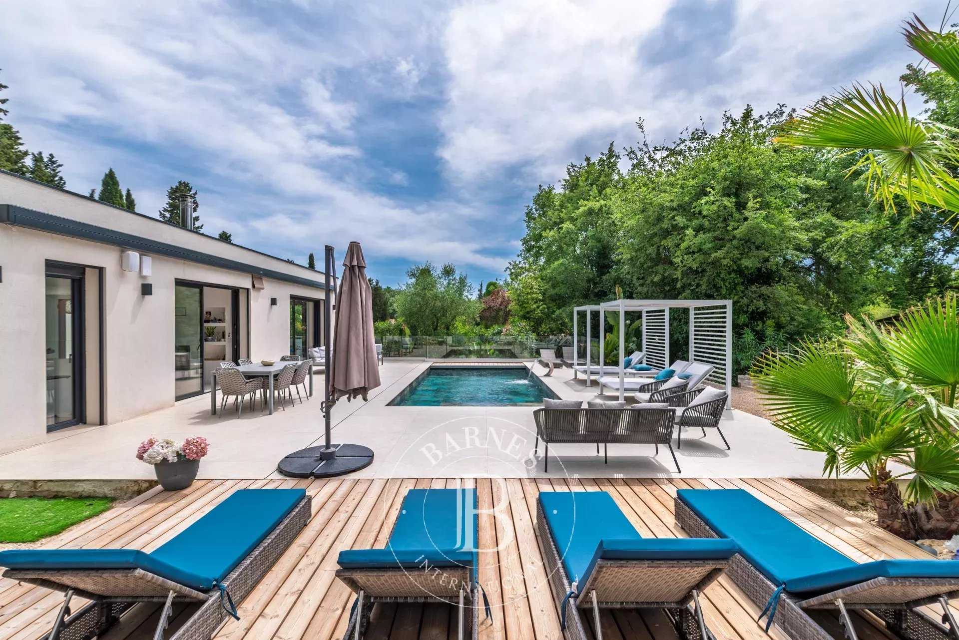 Valbonne  - House 6 Bedrooms