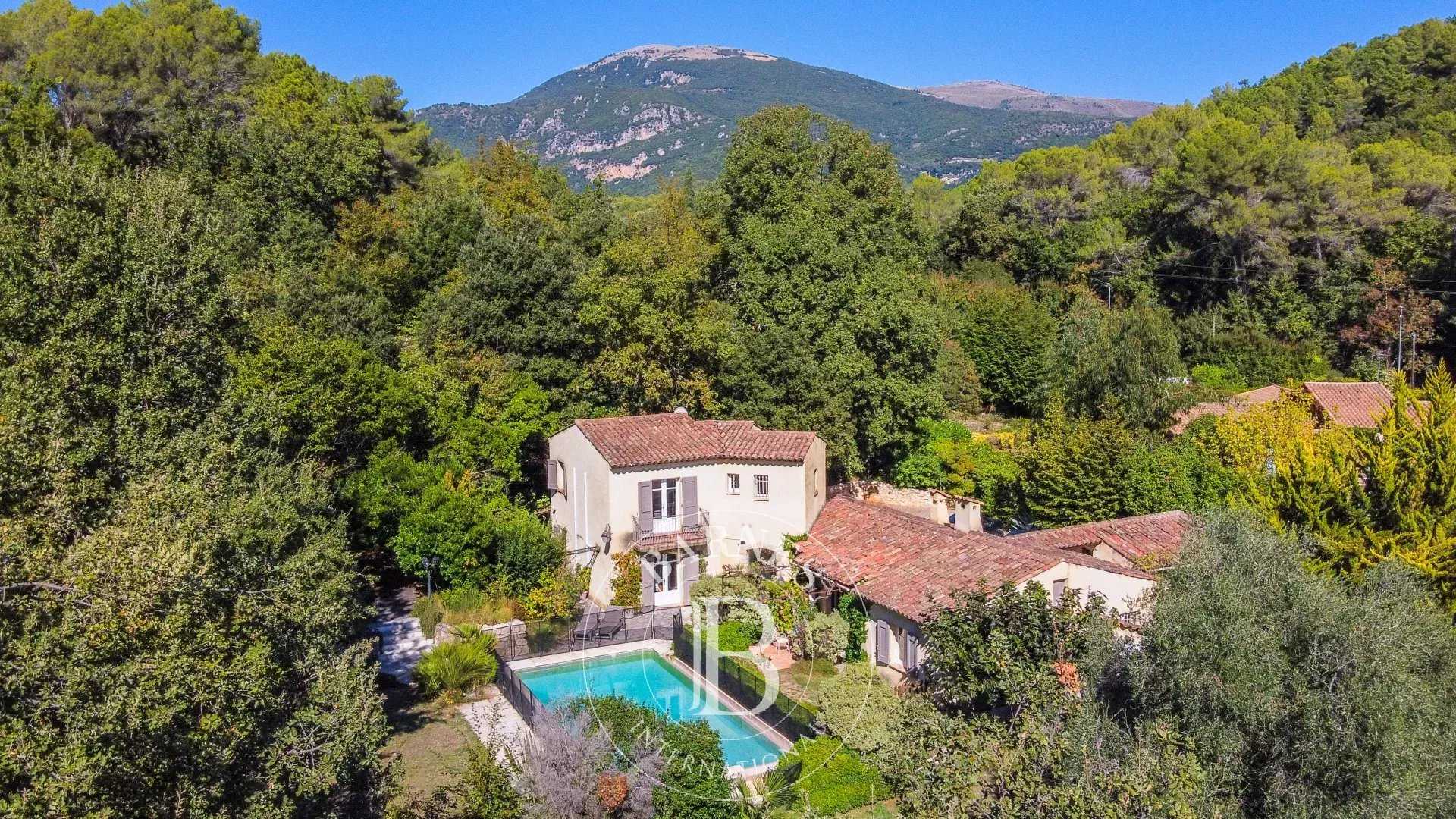 Roquefort-les-Pins  - Villa 4 Bedrooms