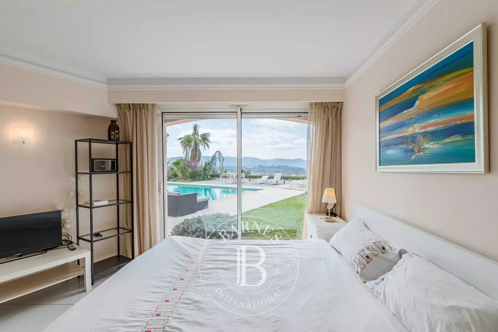 Mougins  - Villa 6 Bedrooms