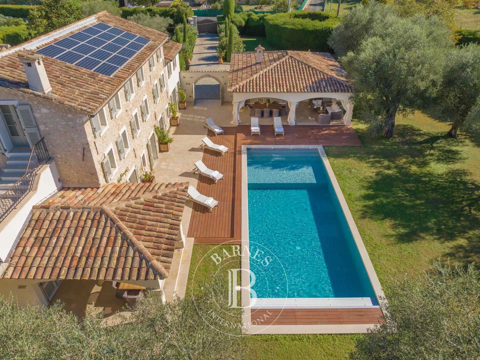 Mougins  - House 6 Bedrooms