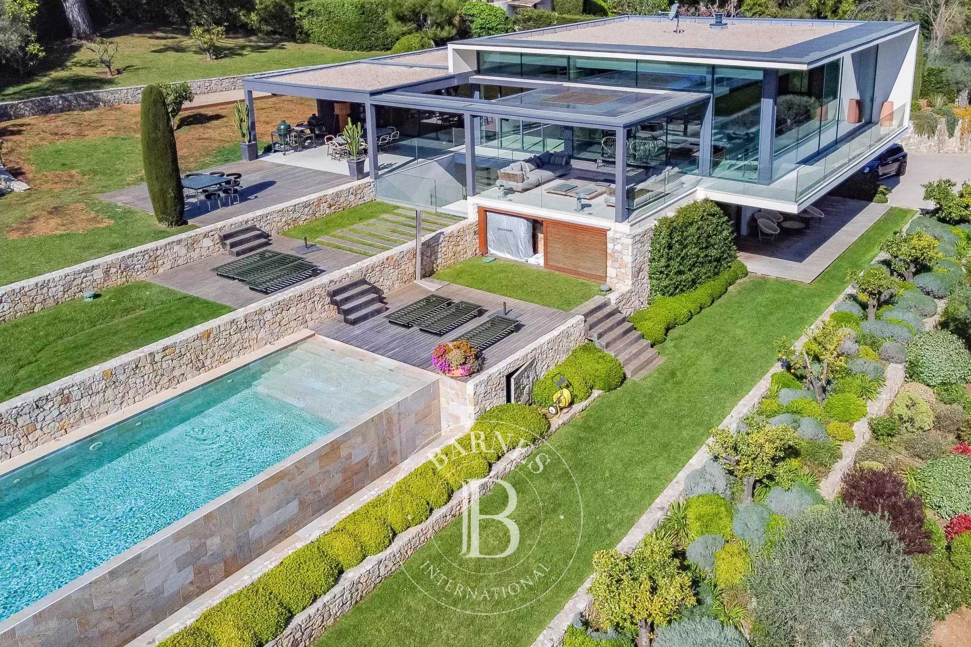 Antibes  - Villa 6 Bedrooms