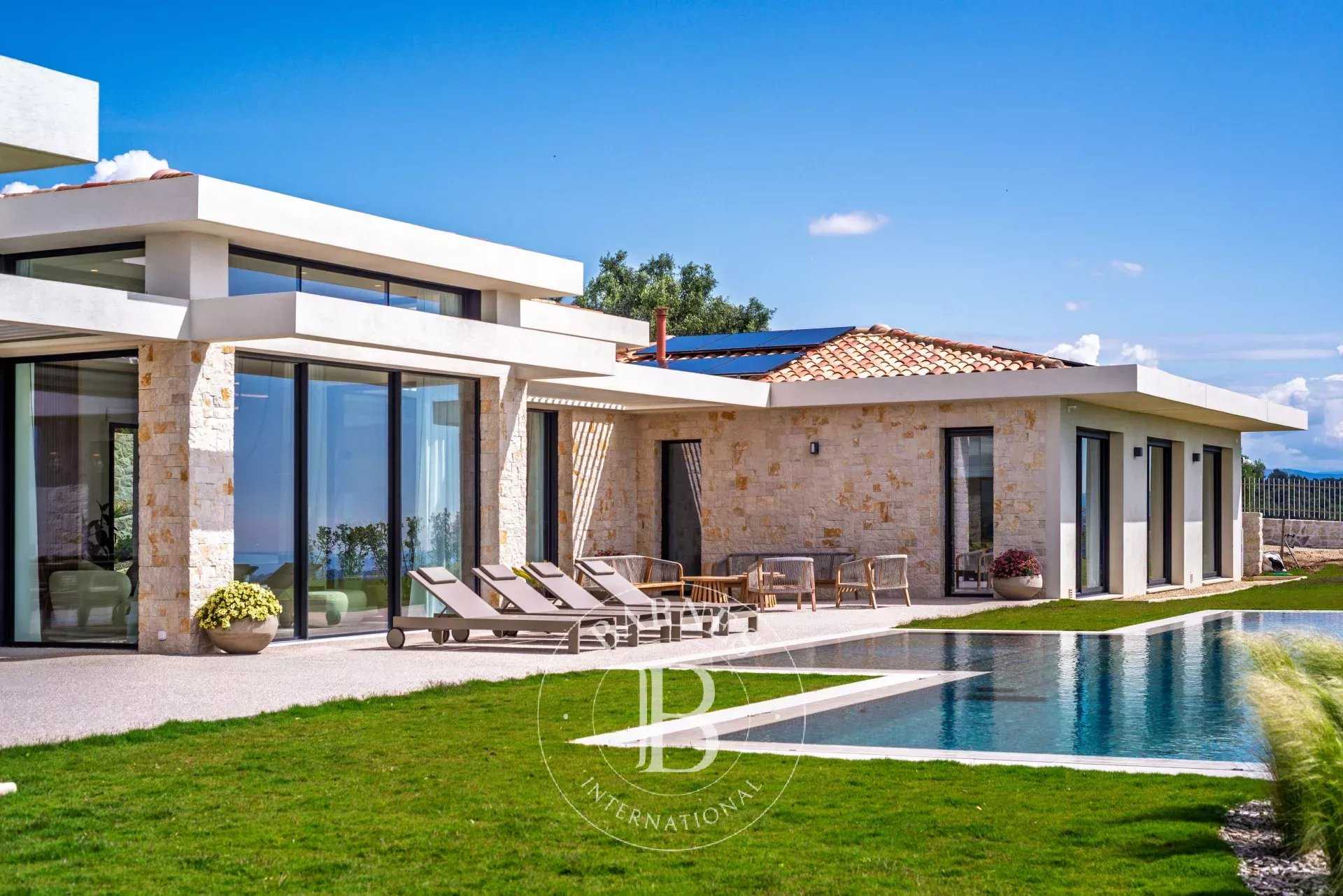 Villa Roquefort-les-Pins  -  ref 85142307 (picture 1)
