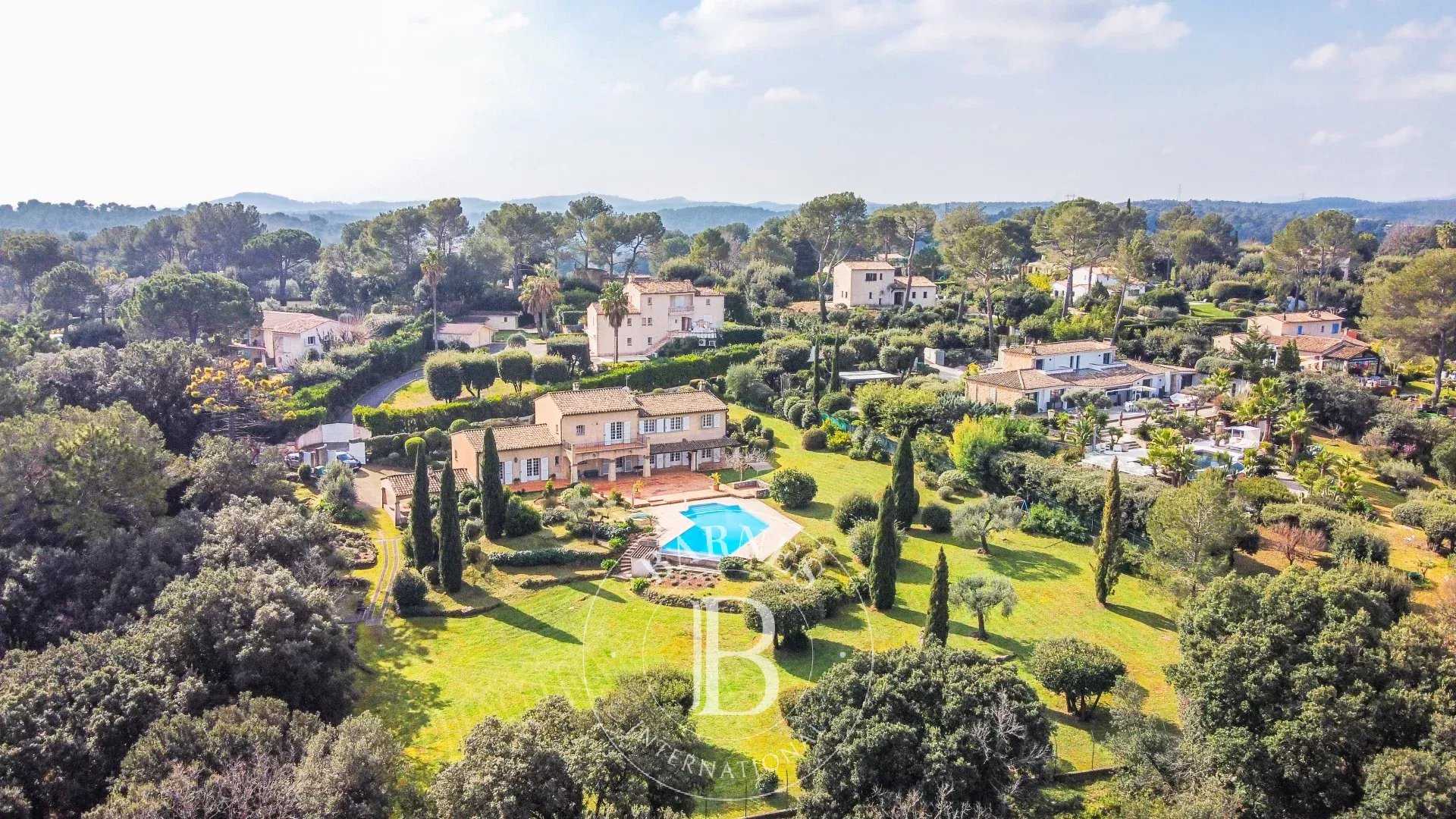 Maison Valbonne  -  ref 85637246 (picture 1)