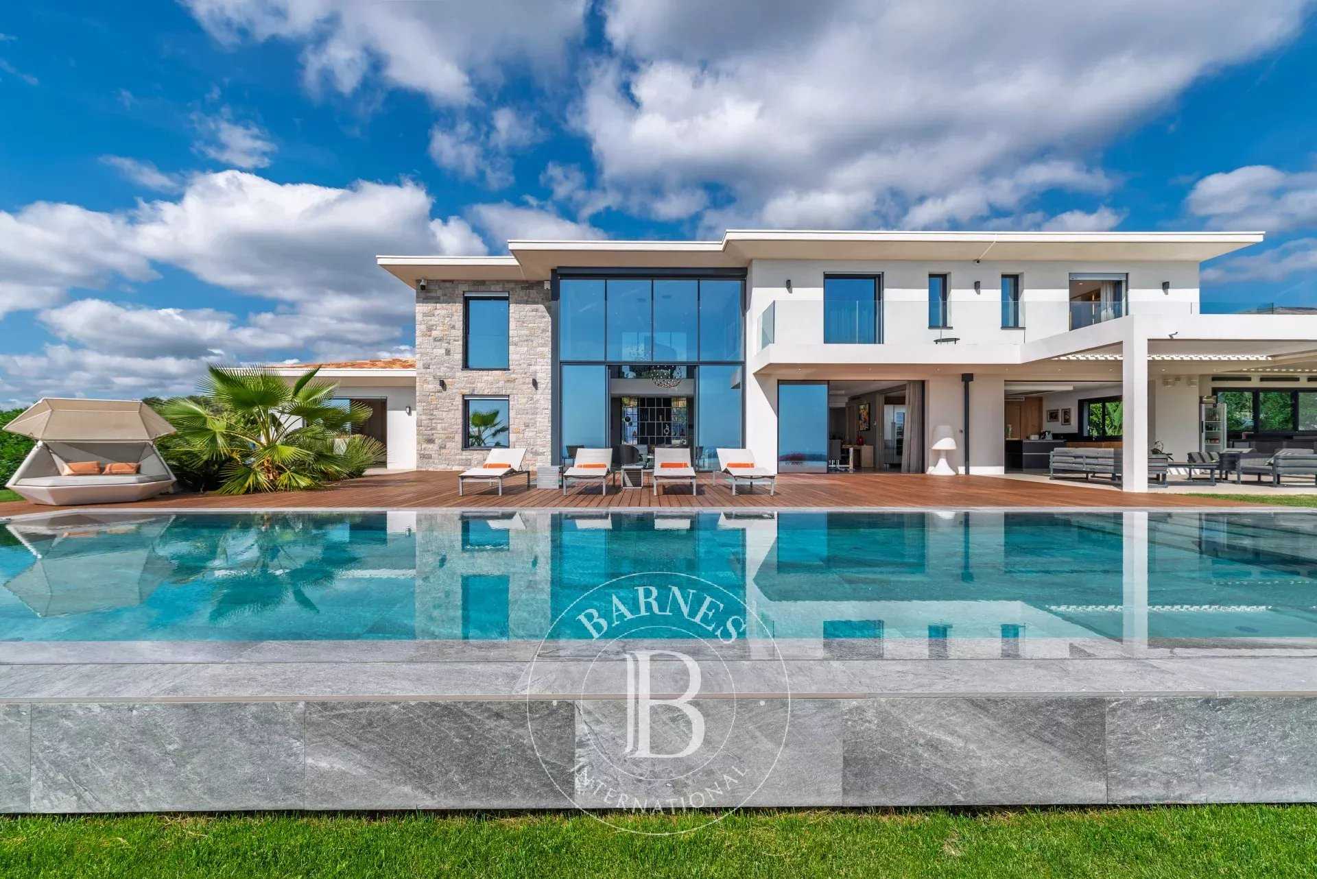 Maison Mougins  -  ref 86223943 (picture 1)