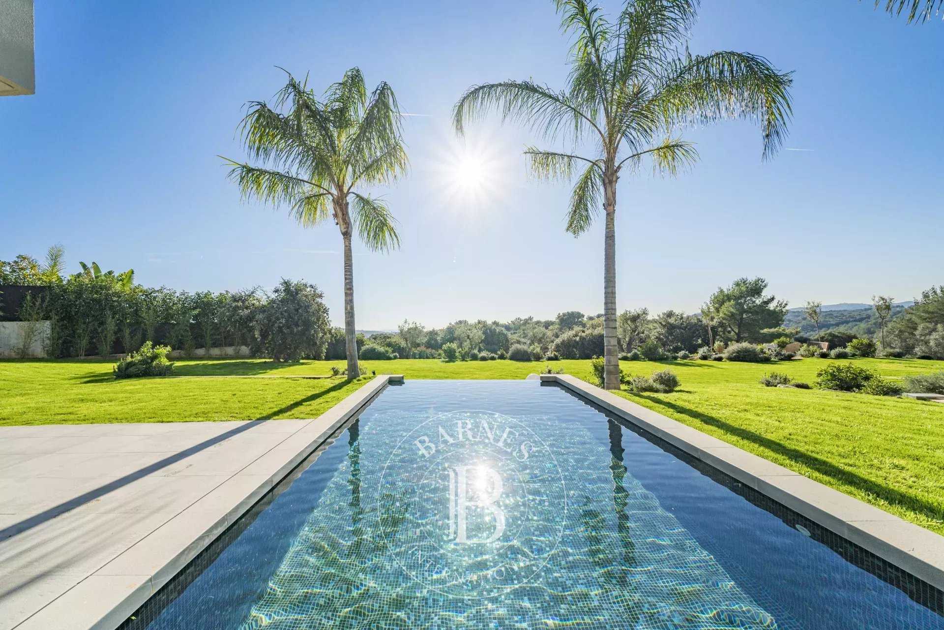 Villa Roquefort-les-Pins - Ref 84583897