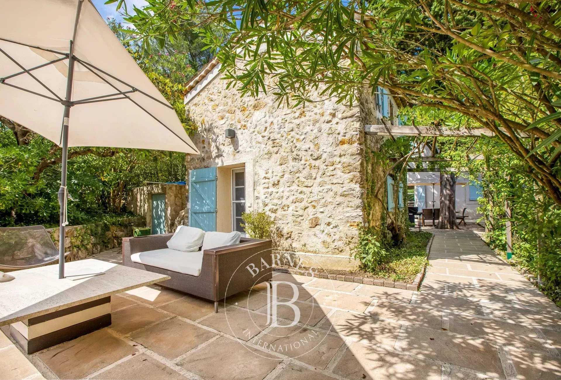 Villa Valbonne  -  ref 85626897 (picture 2)