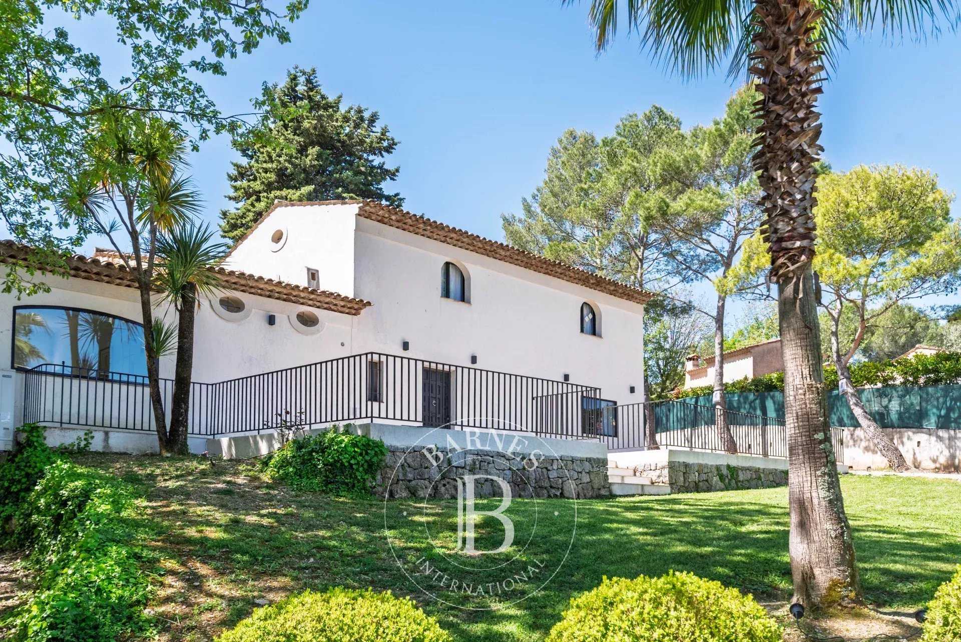 Villa Valbonne  -  ref 85626897 (picture 2)