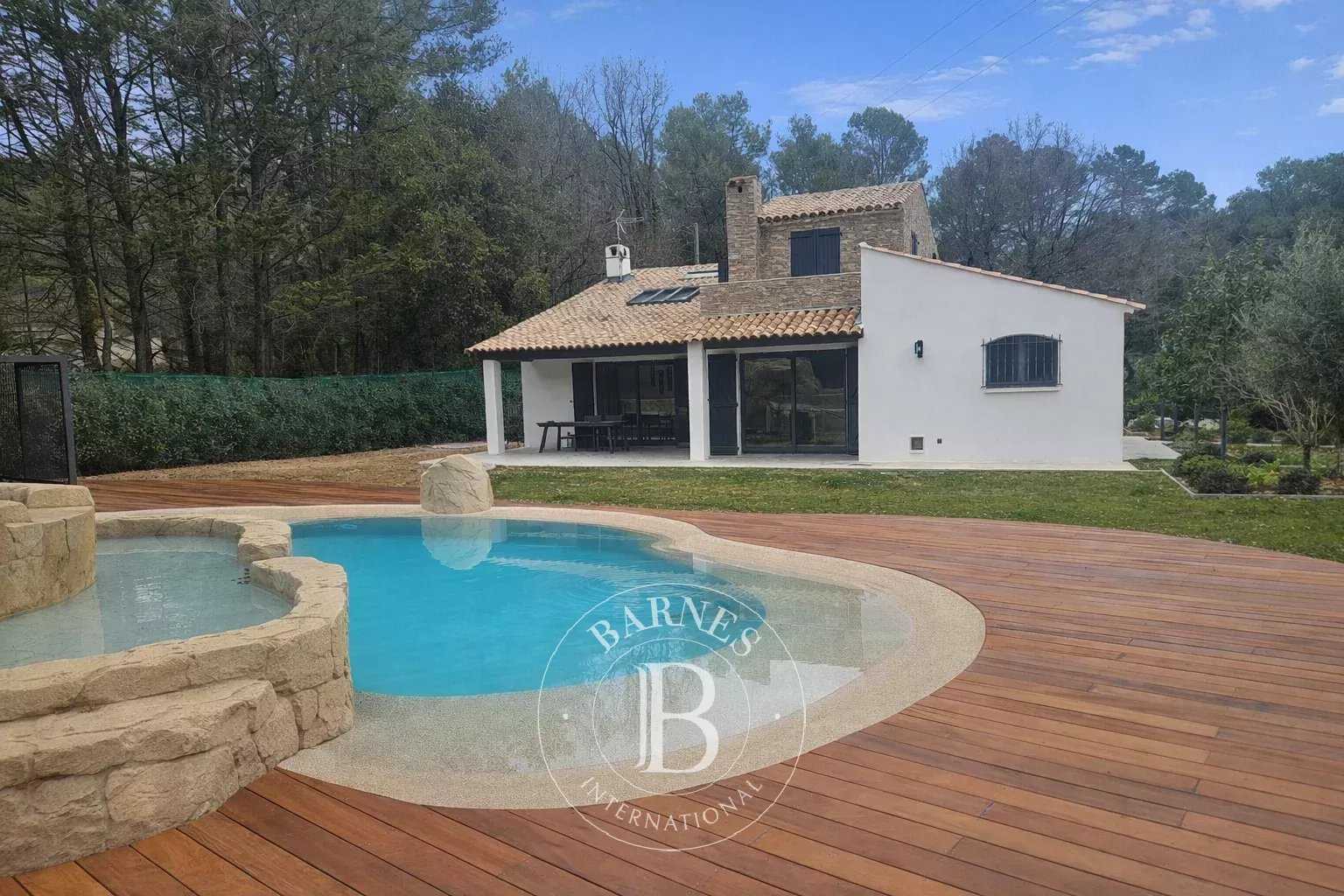 Roquefort-les-Pins  - Maison 6 Pi&egrave;ces 4 Chambres