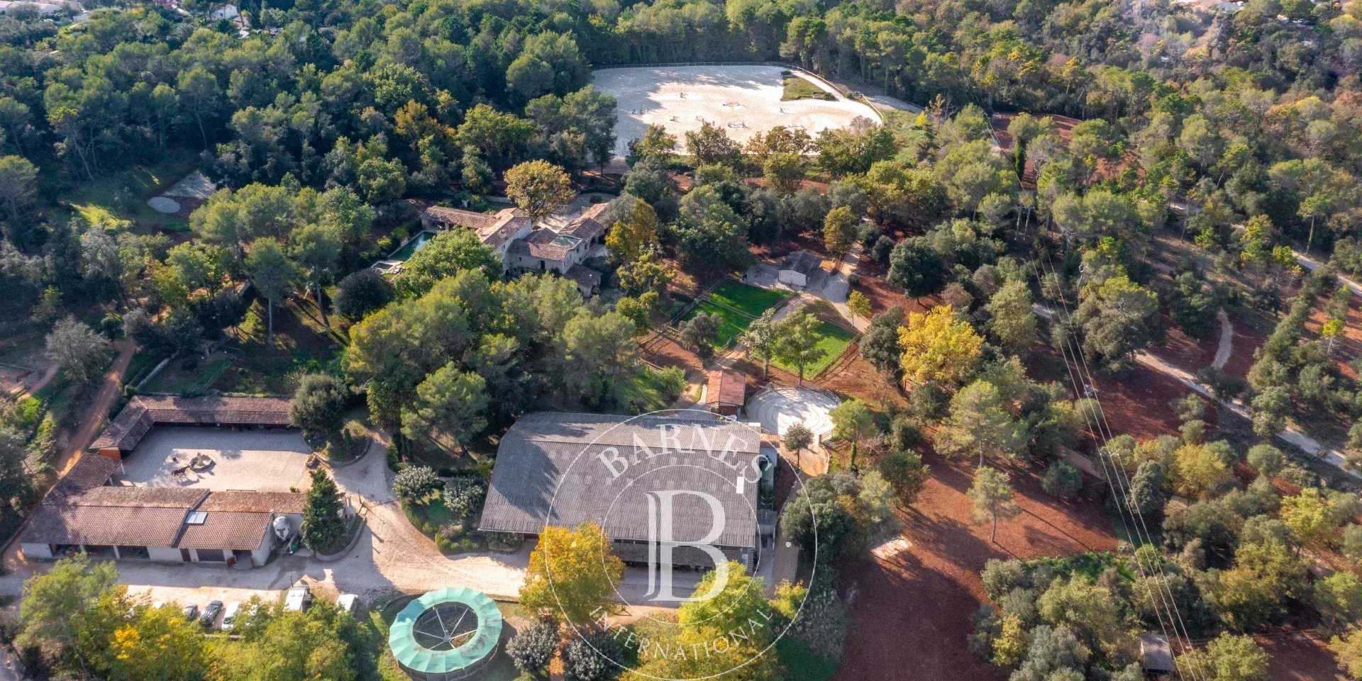 Domaine équestre Valbonne  -  ref 3604633 (picture 3)