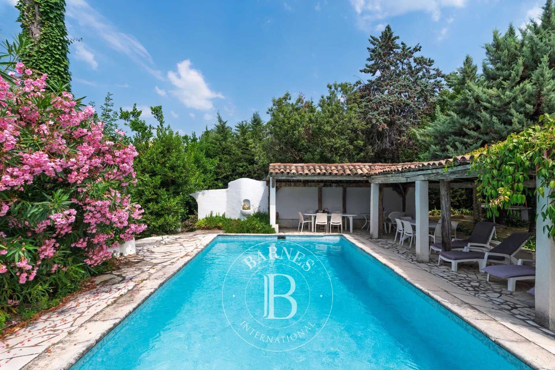 Villa Vence  -  ref 86051710 (picture 2)