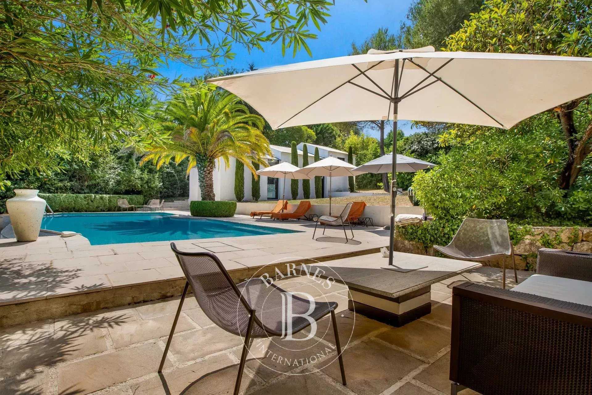 Villa Valbonne  -  ref 85626897 (picture 1)