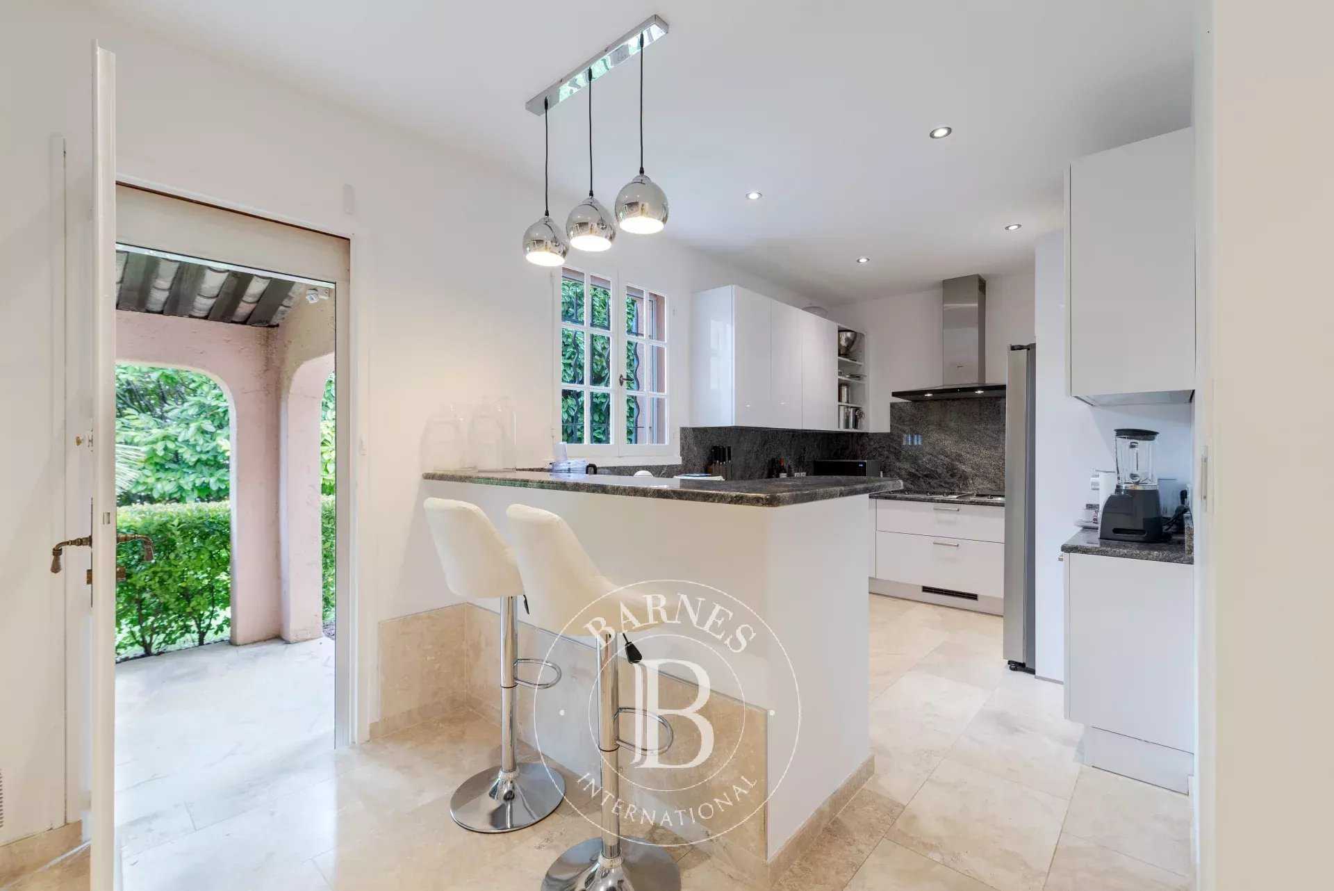 Villa Valbonne  -  ref 5709757 (picture 3)