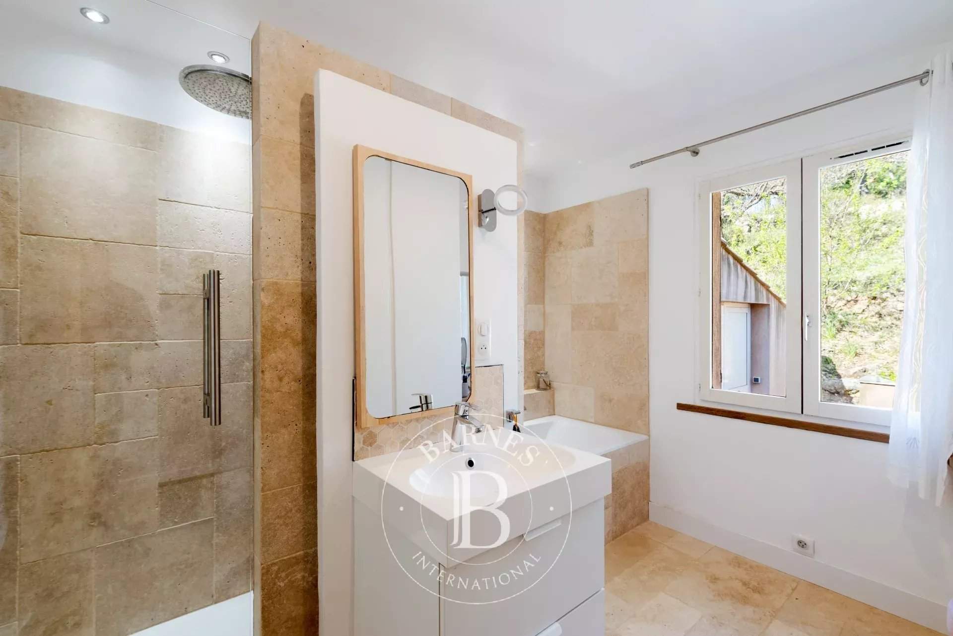 Châteauneuf-Grasse  - Villa 6 Pi&egrave;ces 4 Chambres - picture 11