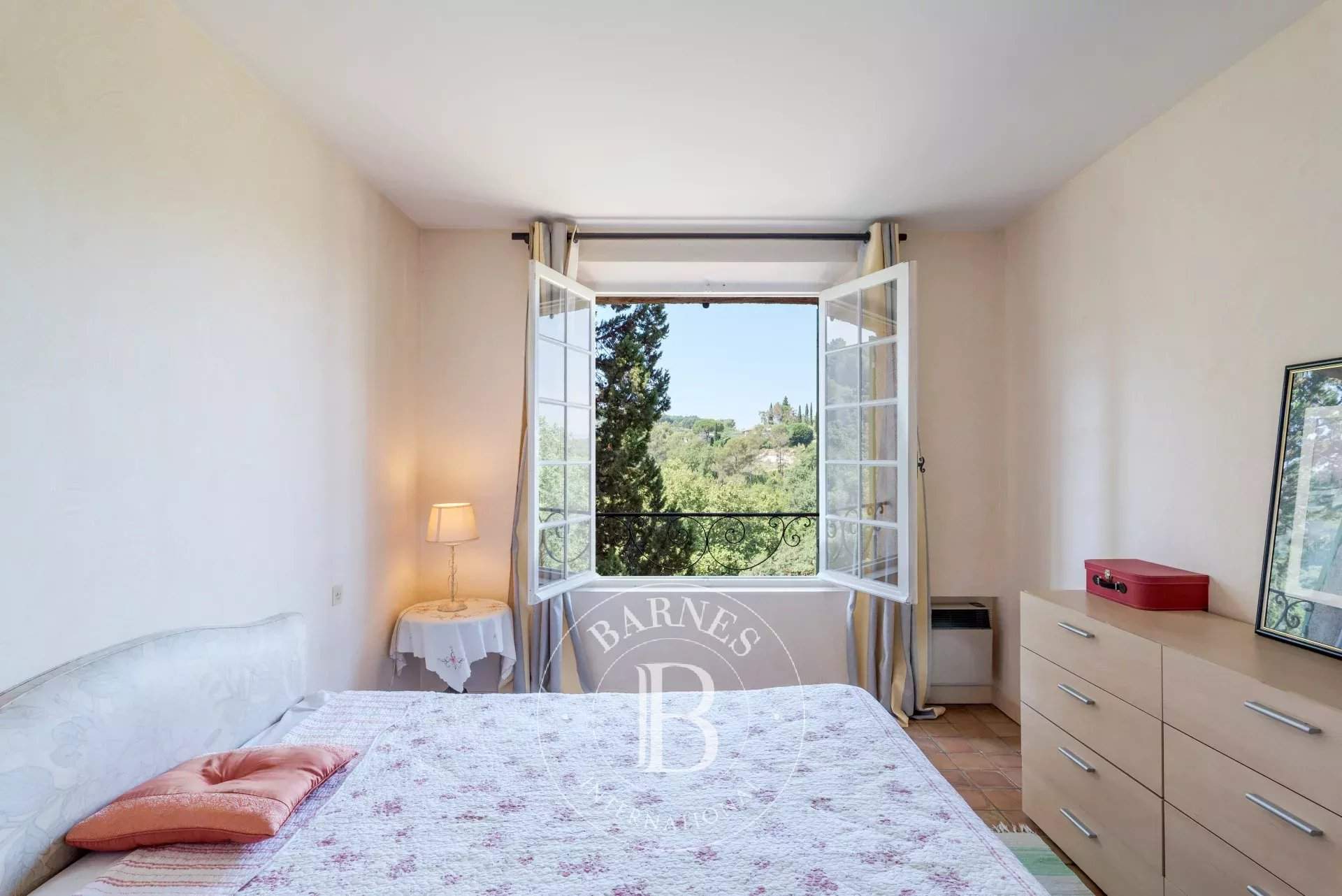 Valbonne  - Villa 5 Pièces 3 Chambres - picture 14