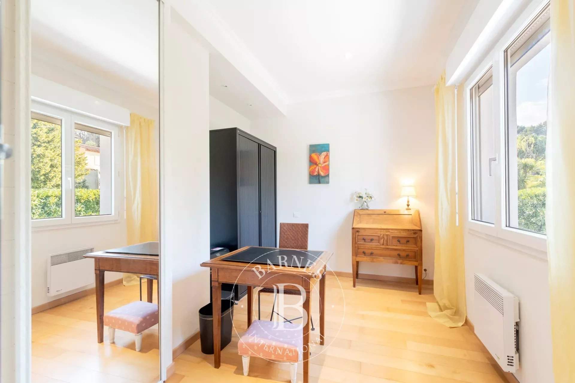 Valbonne  - Villa 7 Pi&egrave;ces 5 Chambres - picture 15