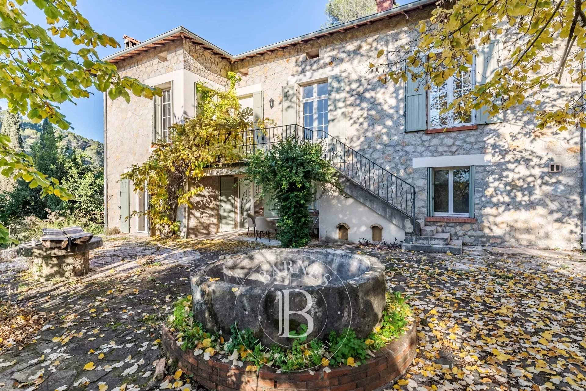 Mougins  - Maison 6 Pièces 4 Chambres - picture 1
