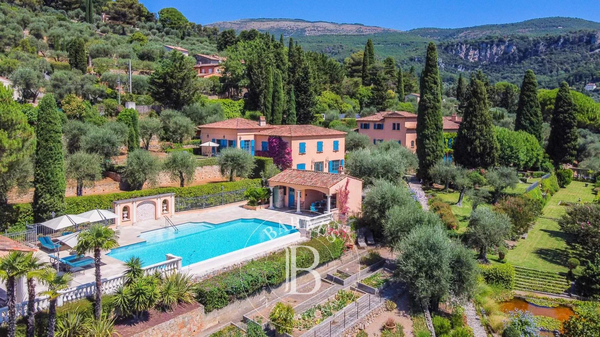 Grasse  - Property 7 Bedrooms - picture 7